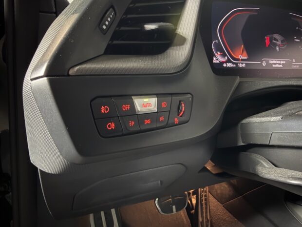 BMW SERIE 1 F40 118d 150 ch BVA8 M Sport complet