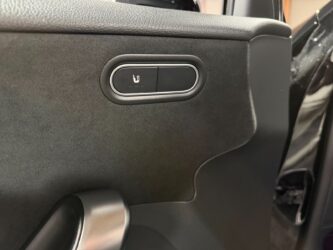 MERCEDES CLASSE A 200 d 8G-DCT AMG Line complet