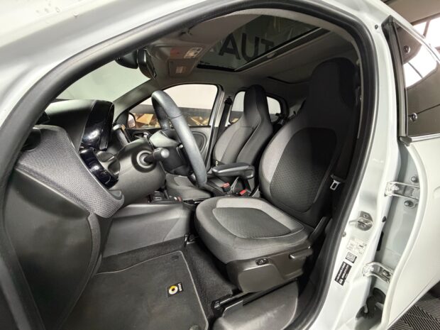 SMART FORFOUR EQ 82 ch Prime complet