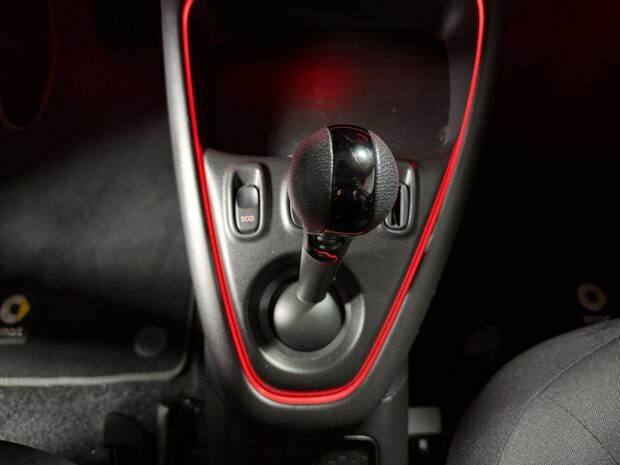 SMART FORFOUR EQ 82 ch Prime complet