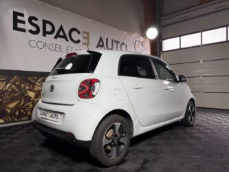 SMART FORFOUR EQ 82 ch Prime complet