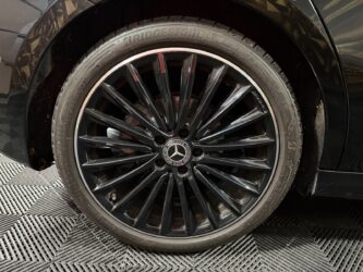 MERCEDES CLASSE A 200 d 8G-DCT AMG Line complet