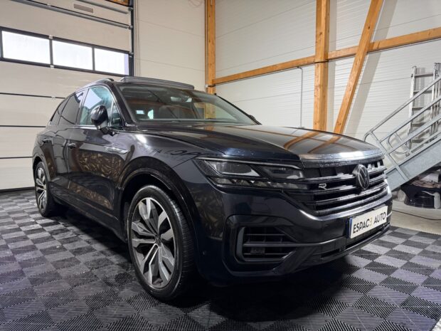 VOLKSWAGEN TOUAREG 3.0 TSI eHybrid 462 ch Tiptronic 8 4Motion R complet