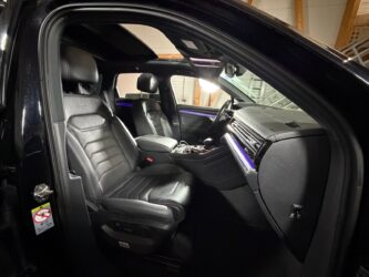 VOLKSWAGEN TOUAREG 3.0 TSI eHybrid 462 ch Tiptronic 8 4Motion R complet