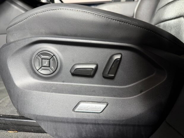 VOLKSWAGEN TOUAREG 3.0 TSI eHybrid 462 ch Tiptronic 8 4Motion R complet