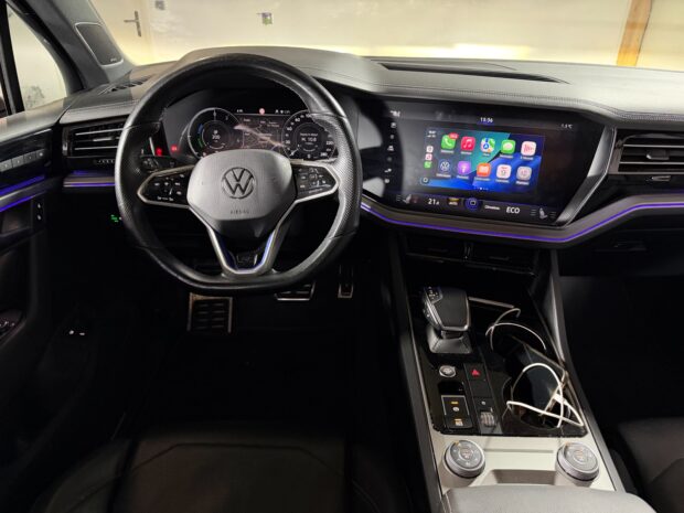 VOLKSWAGEN TOUAREG 3.0 TSI eHybrid 462 ch Tiptronic 8 4Motion R complet