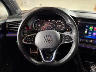VOLKSWAGEN TOUAREG 3.0 TSI eHybrid 462 ch Tiptronic 8 4Motion R complet