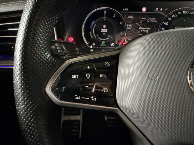 VOLKSWAGEN TOUAREG 3.0 TSI eHybrid 462 ch Tiptronic 8 4Motion R complet