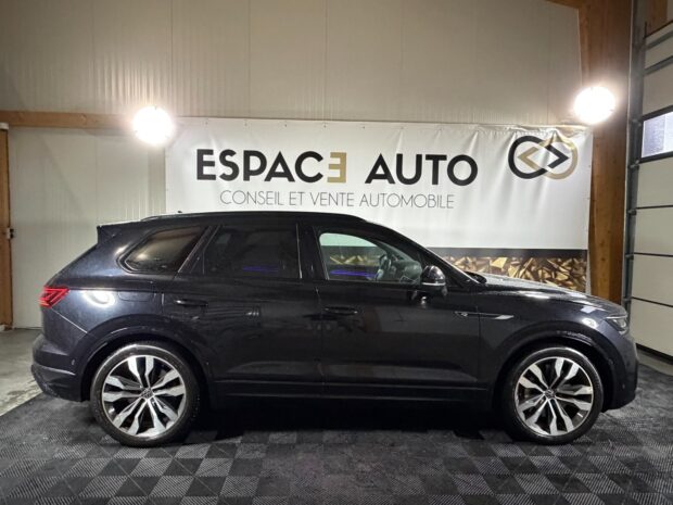 VOLKSWAGEN TOUAREG 3.0 TSI eHybrid 462 ch Tiptronic 8 4Motion R complet
