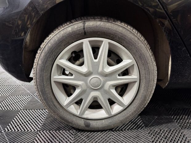 FORD FIESTA 1.0 EcoBoost 100 ch S&S BVM6 Cool & Connect complet