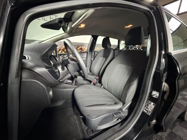 FORD FIESTA 1.0 EcoBoost 100 ch S&S BVM6 Cool & Connect complet