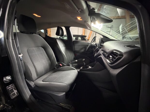 FORD FIESTA 1.0 EcoBoost 100 ch S&S BVM6 Cool & Connect complet