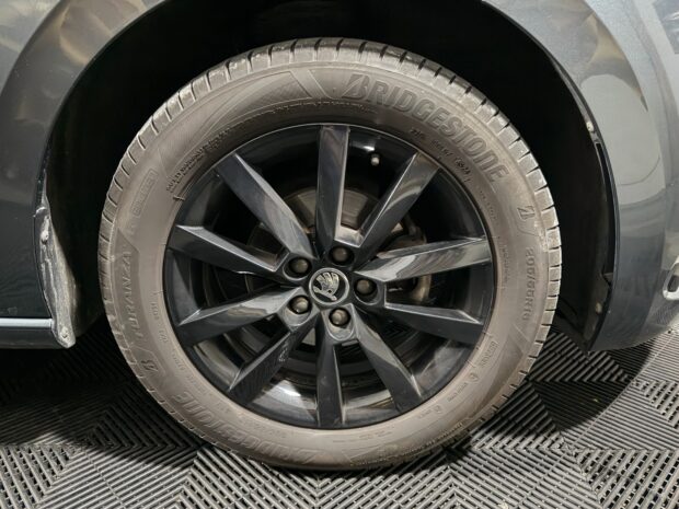 SKODA SCALA 1.0 TSI 95 ch BVM5 Ambition complet