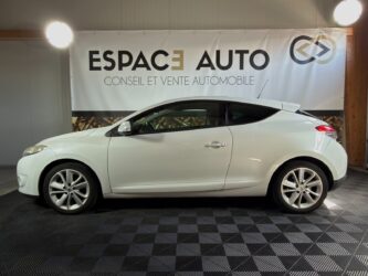 RENAULT MEGANE III COUPE dCi 110 FAP eco2 complet