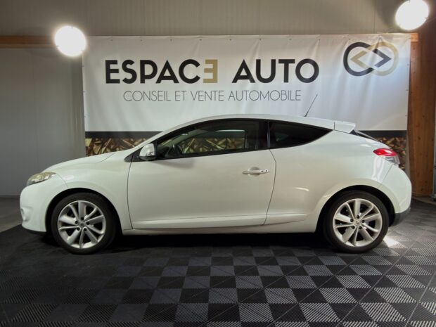 RENAULT MEGANE III COUPE dCi 110 FAP eco2 complet