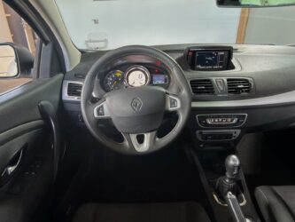 RENAULT MEGANE III COUPE dCi 110 FAP eco2 complet
