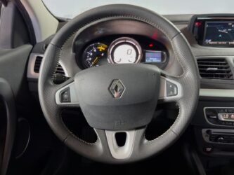 RENAULT MEGANE III COUPE dCi 110 FAP eco2 complet