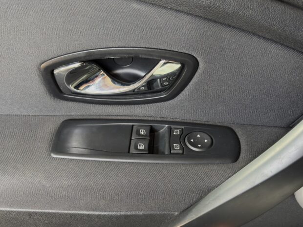 RENAULT MEGANE III COUPE dCi 110 FAP eco2 complet