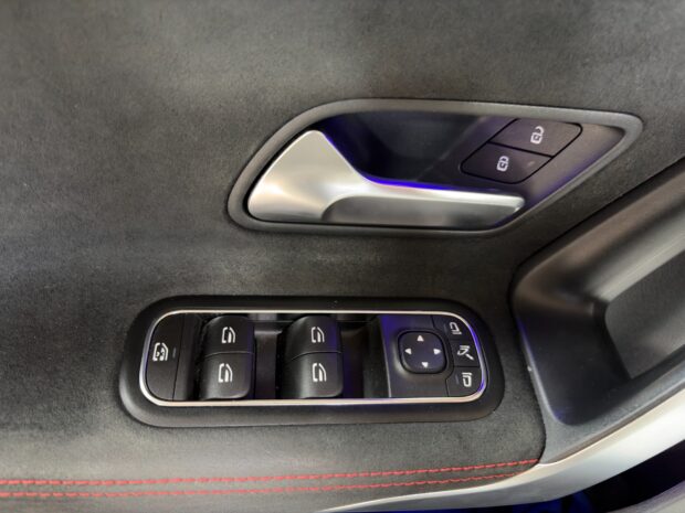 MERCEDES CLASSE A 180 7G-DCT AMG Line complet