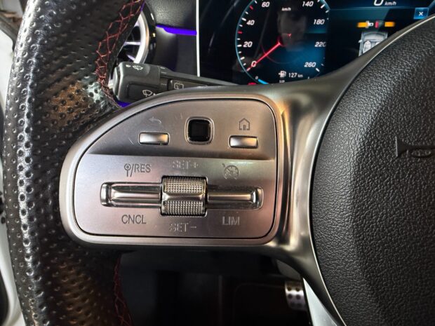 MERCEDES CLASSE A 180 7G-DCT AMG Line complet
