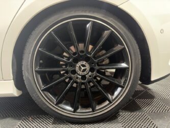MERCEDES CLASSE A 180 7G-DCT AMG Line complet