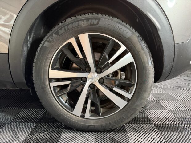 PEUGEOT 3008 BlueHDi 130ch S&S BVM6 GT complet
