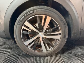 PEUGEOT 3008 BlueHDi 130ch S&S BVM6 GT complet