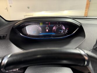 PEUGEOT 3008 BlueHDi 130ch S&S BVM6 GT complet