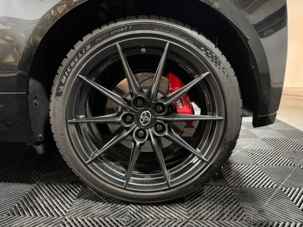 TOYOTA YARIS GR 261 Pack Track / Garantie 12 Mois Tous Risques complet