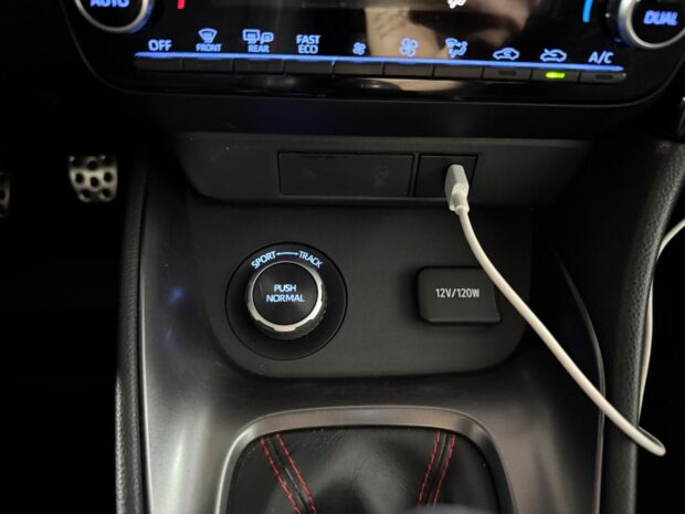 TOYOTA YARIS GR 261 Pack Track / Garantie 12 Mois Tous Risques complet