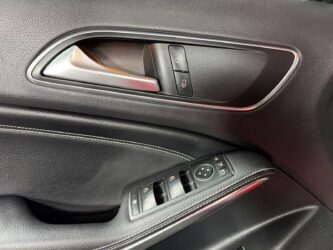 MERCEDES GLA 200 d 7-G DCT 4-Matic Sensation complet