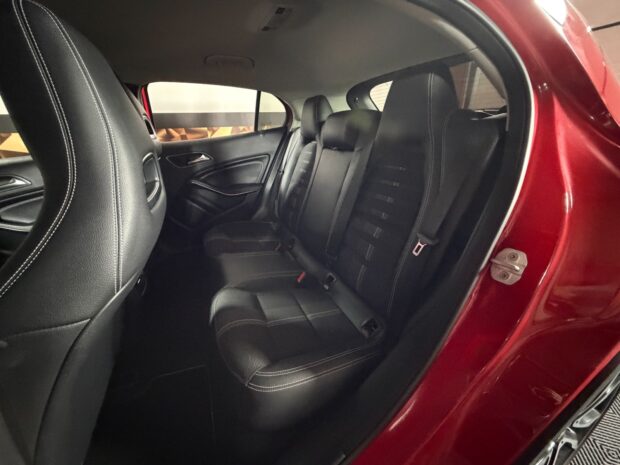 MERCEDES GLA 200 d 7-G DCT 4-Matic Sensation complet