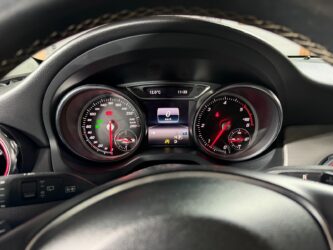 MERCEDES GLA 200 d 7-G DCT 4-Matic Sensation complet