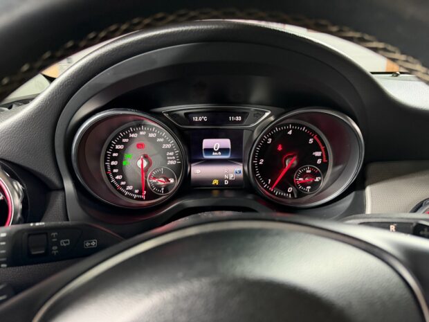 MERCEDES GLA 200 d 7-G DCT 4-Matic Sensation complet