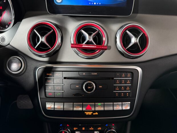 MERCEDES GLA 200 d 7-G DCT 4-Matic Sensation complet