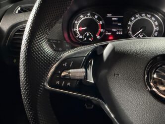 SKODA FABIA 1.0 TSI 95 ch BVM5 Monte-Carlo complet