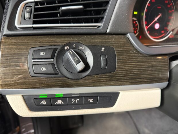 BMW SERIE 7 F01 LCI/F02 LCI 730d xDrive Exclusive A complet