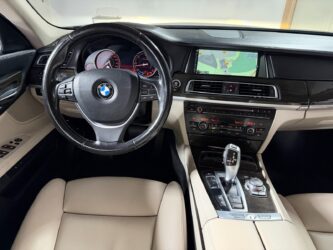 BMW SERIE 7 F01 LCI/F02 LCI 730d xDrive Exclusive A complet