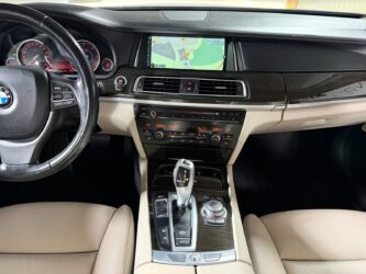 BMW SERIE 7 F01 LCI/F02 LCI 730d xDrive Exclusive A complet