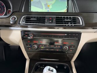 BMW SERIE 7 F01 LCI/F02 LCI 730d xDrive Exclusive A complet
