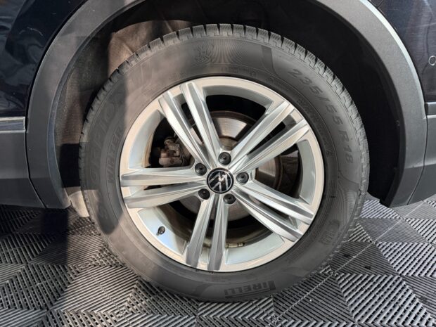 VOLKSWAGEN TIGUAN BUSINESS 2.0 TDI 150 Confortline Business complet