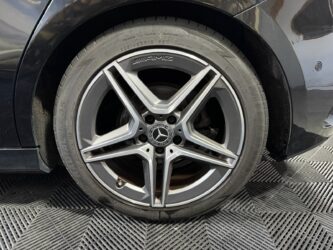 MERCEDES CLASSE A 200 d 8G-DCT AMG Line complet
