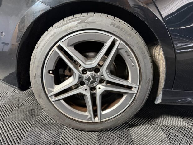 MERCEDES CLASSE A 200 d 8G-DCT AMG Line complet