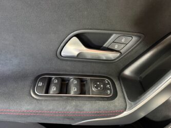 MERCEDES CLASSE A 200 d 8G-DCT AMG Line complet
