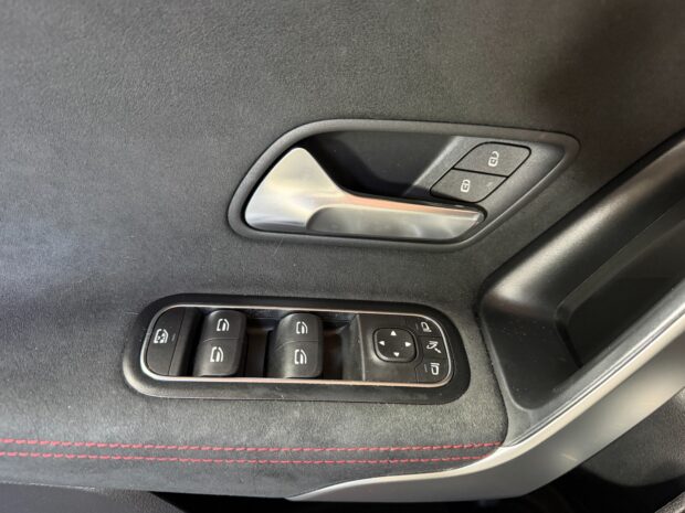 MERCEDES CLASSE A 200 d 8G-DCT AMG Line complet