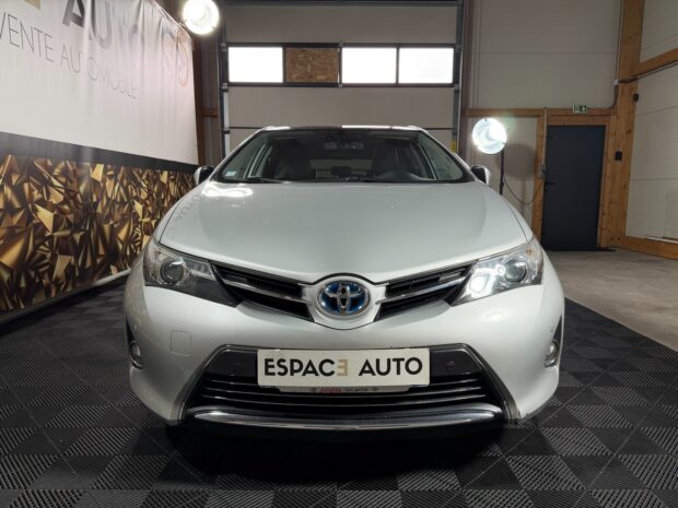 TOYOTA AURIS Hybride 136h Style complet