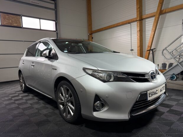 TOYOTA AURIS Hybride 136h Style complet