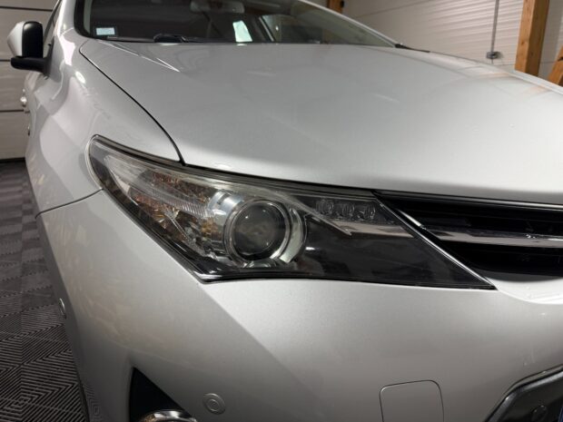 TOYOTA AURIS Hybride 136h Style complet