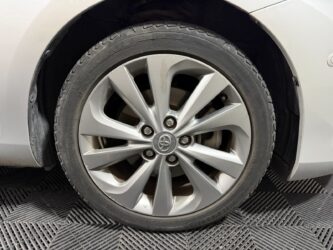 TOYOTA AURIS Hybride 136h Style complet