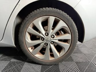 TOYOTA AURIS Hybride 136h Style complet